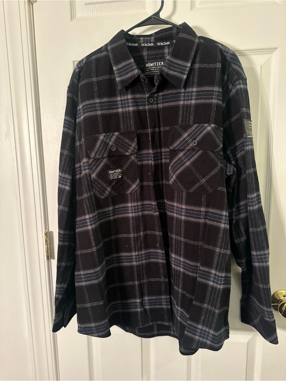 Men’s Black & Gray Plaid Flannel Shirt